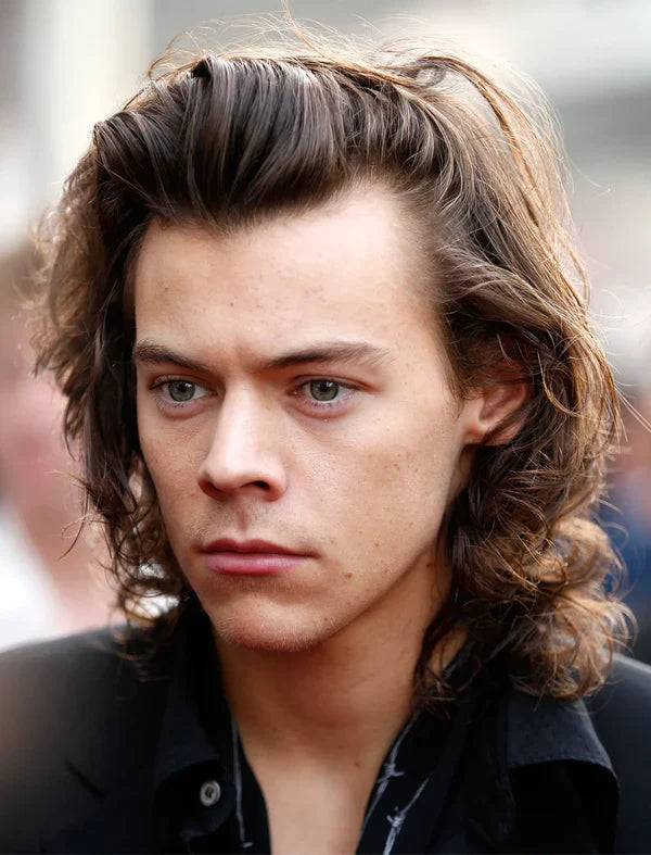 The Ultimate Guide to Men's Wavy Hairstyles: What to Do & Common Mistakes to Avoid